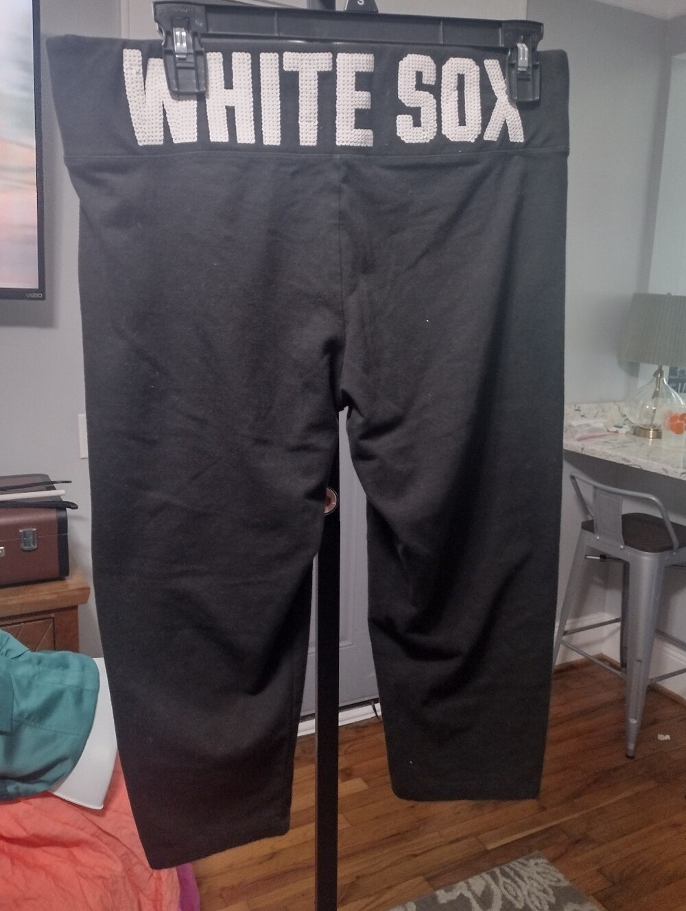 PINK Victoria's Secret White Sox Black Logo Leggings